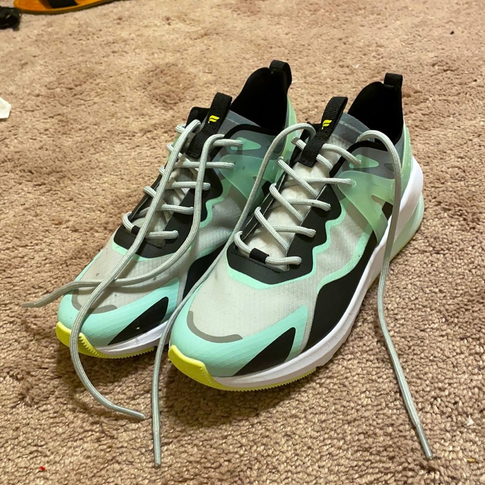 Fabletics Cheviot Performance Sneaker-Mint Multi